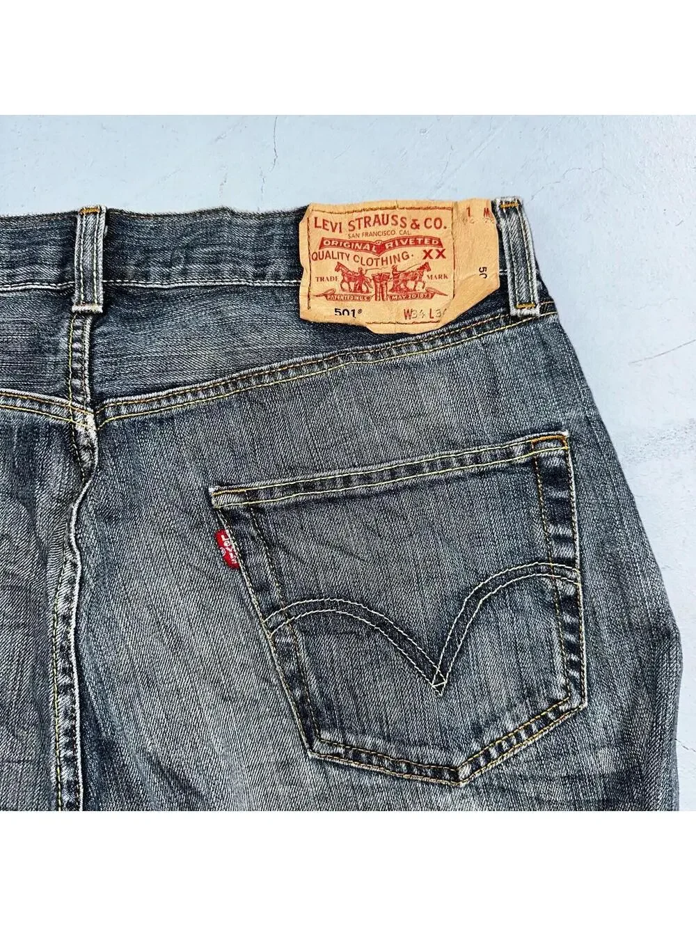 Levis 501 Vintage Y2K XX Straight Leg Jeans Blue Med Wash 34x34 Act 34x32